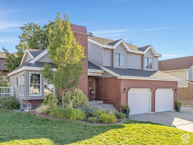 1126 E Gravel Hills Dr — photo