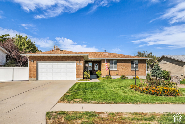 4228 W Yorkshire Cir — photo