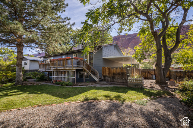 831 Mountain Dr — photo