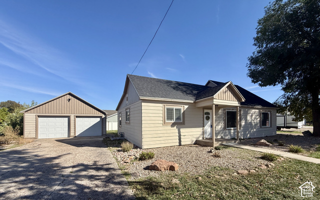 992 N 2500 W — photo