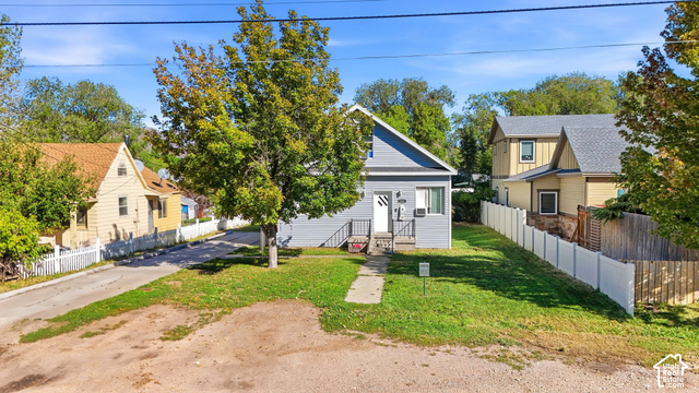 416 W 200 S — photo