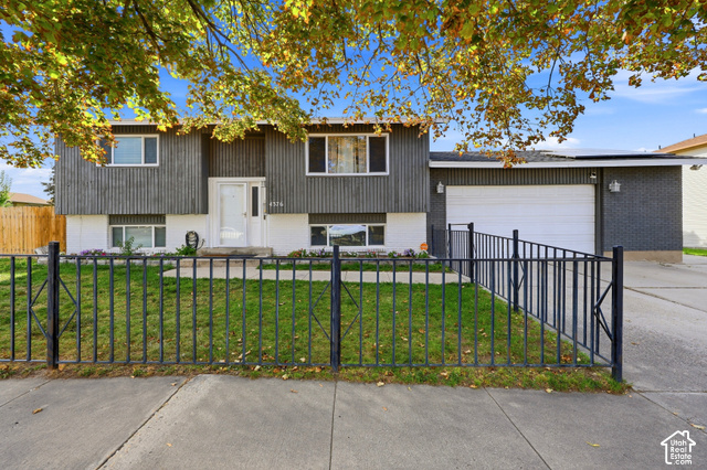 4376 S Early Duke St — photo