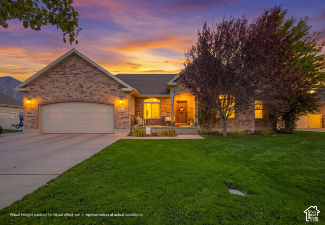 1447 W Meadow Ln — photo