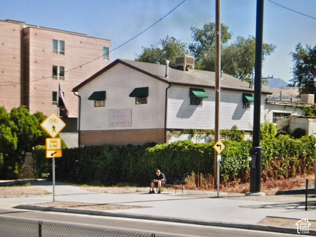 14 N 600 W — photo