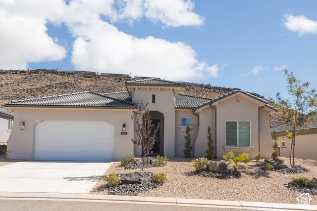 1406 N Rustico Dr — photo