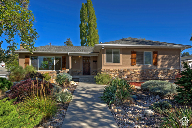 3043 E Morningside Dr — photo