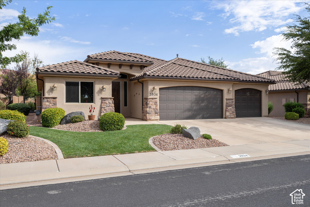 3934 Brenna Dr — photo