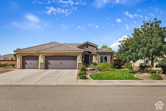 3133 E Delany Dr — photo