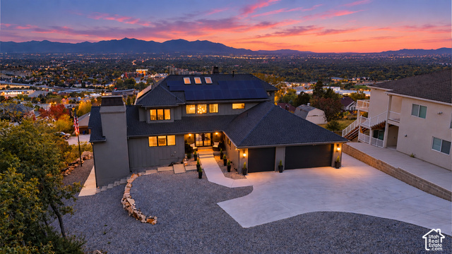 6520 S Canyon Crest Dr — photo