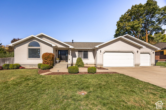 1143 E Mountain Rd — photo