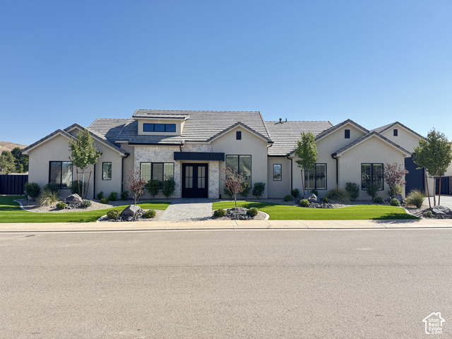3147 S Cora Dr — photo