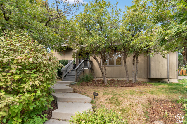 3475 E Creek Rd — photo