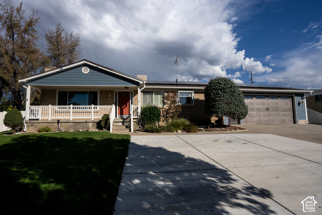 8613 S Vaquero Dr — photo