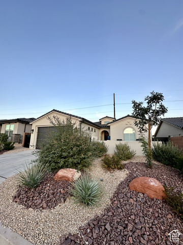 1048 N Camino Agua — photo