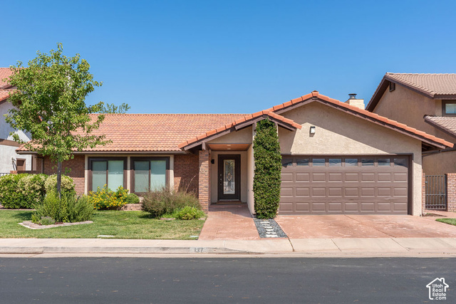 545 S Valley View Dr #137 — photo