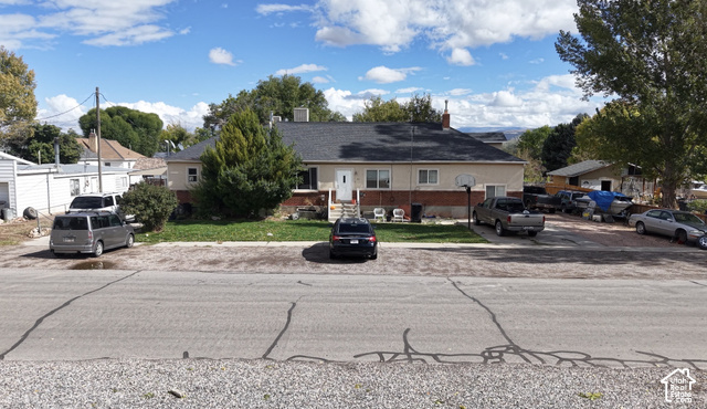 66 N 400 E — photo