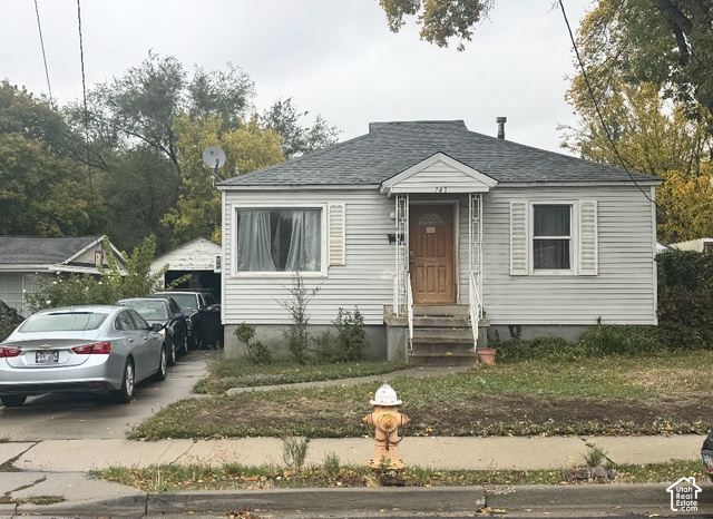741 E Zenith Ave — photo