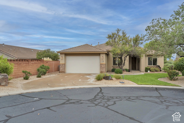 1172 N Ventana Dr — photo