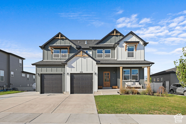 686 W Blue Mountain Dr — photo