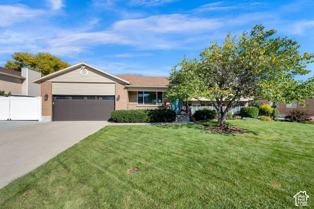 2582 W Jean Way — photo