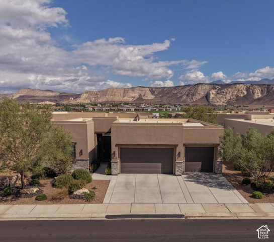 1492 W Pocket Mesa Dr — photo