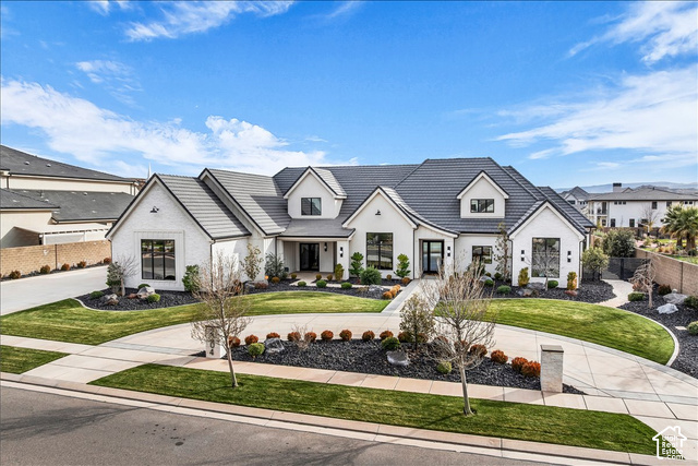 2204 E 3770 S St — photo
