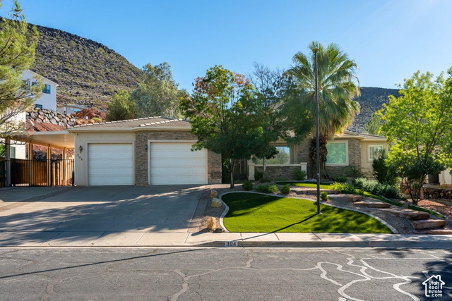 304 N Stone Dr — photo