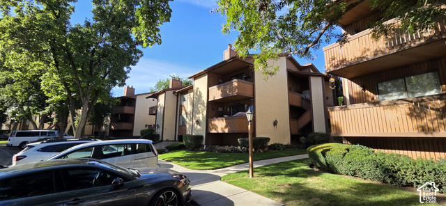 6858 S Countrywoods Cir #4F — photo