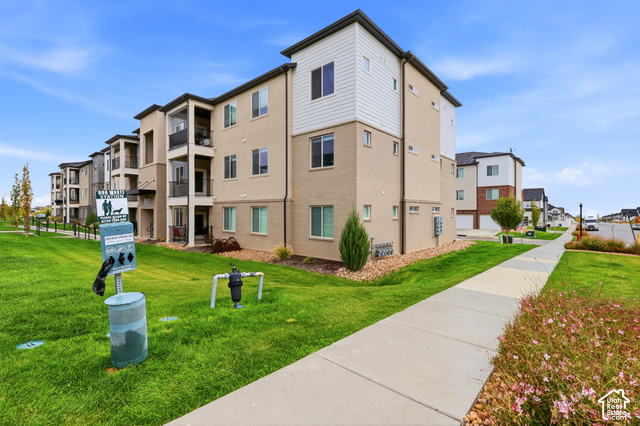 13536 S Poole Dr #E202 — photo
