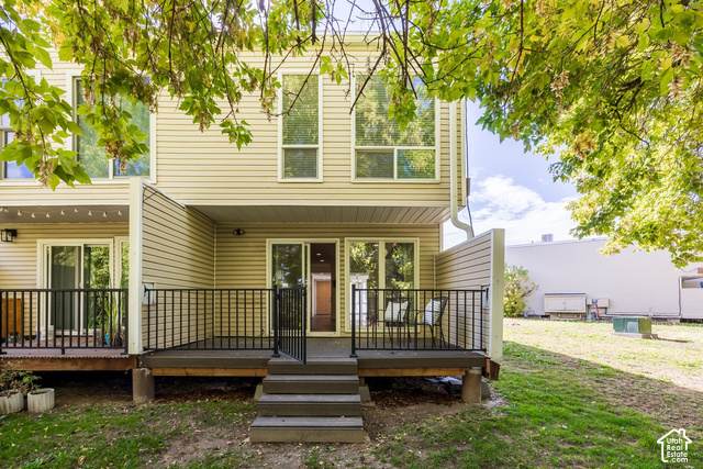 5183 S Gravenstein Park — photo