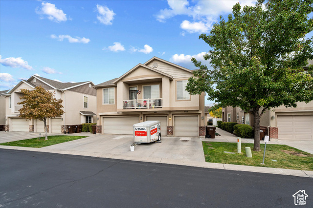 465 Kent Dr — photo
