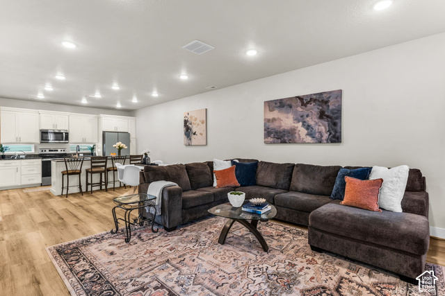653 S 450 E, Clearfield, UT 84015 — photo 2