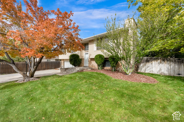 2183 E Newcastle Dr — photo