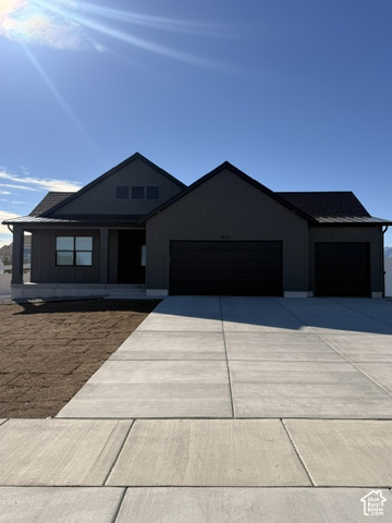 853 W Cherry St — photo