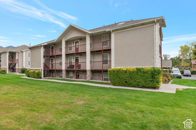 1060 S Orem Blvd #15 — photo