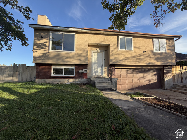 3950 Squire Crest Dr — photo