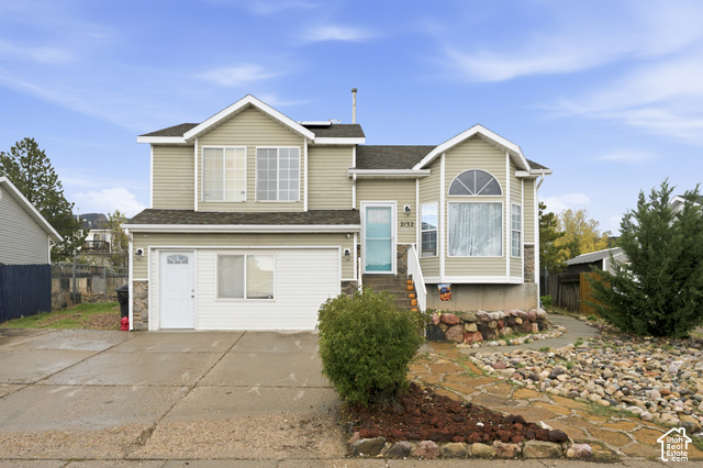2132 N Chandler Dr — photo