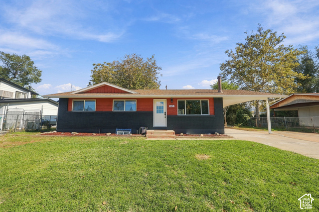 1874 N Matthew Dr — photo