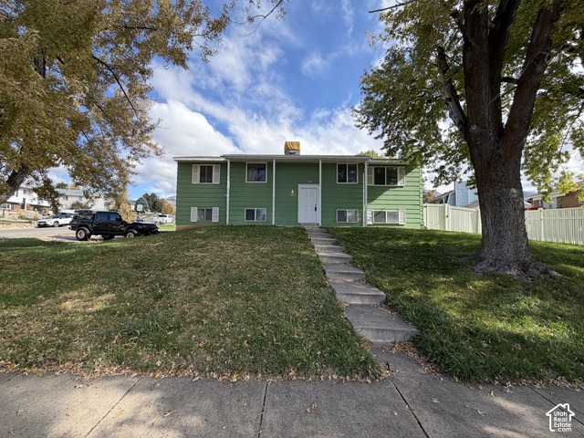 1388 N Nayon Dr — photo