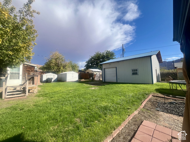 252 E 100 N, Moab, UT 84532 — photo 2