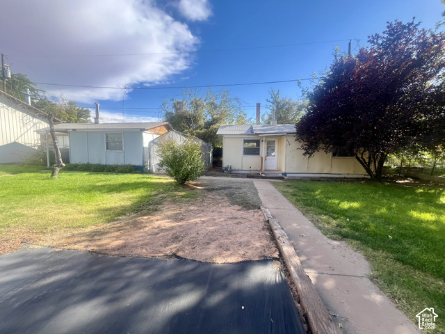 252 E 100 N, Moab, UT 84532 — photo 3