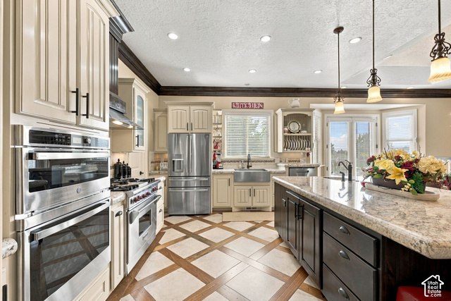 540 E 475 N, Centerville, UT 84014 — photo 2