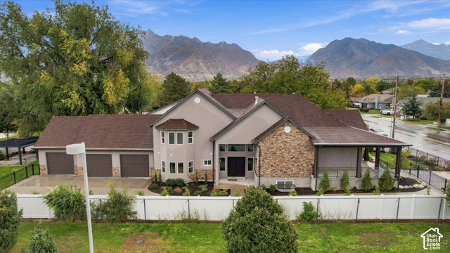 1349 E Vine St — photo