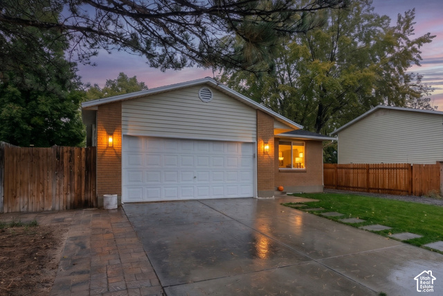 753 E Sandy Dunes Dr — photo