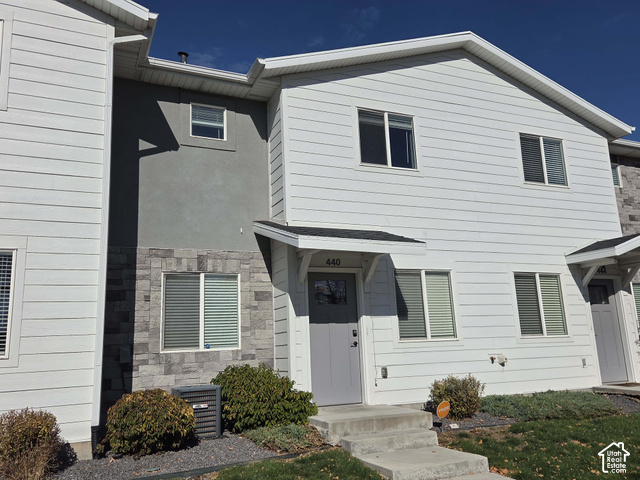 440 E Canfield Dr — photo