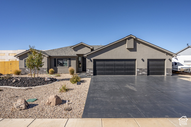 4977 N Winchester Dr — photo