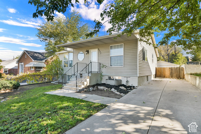 3372 S Porter Ave. — photo
