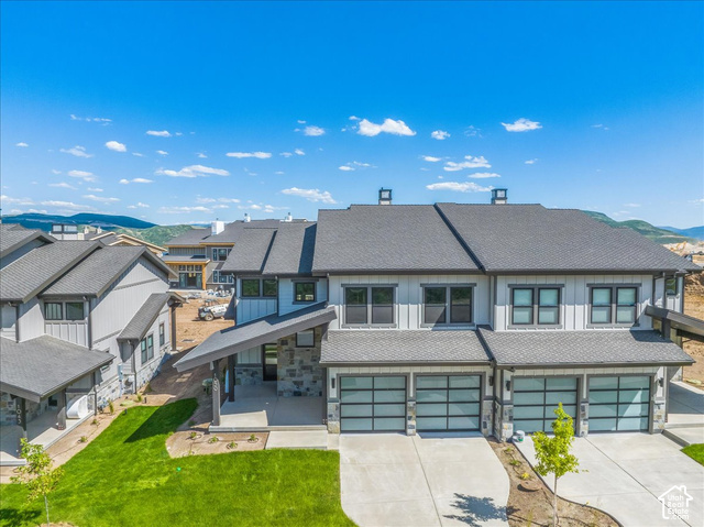 1059 W Eland Cir — photo