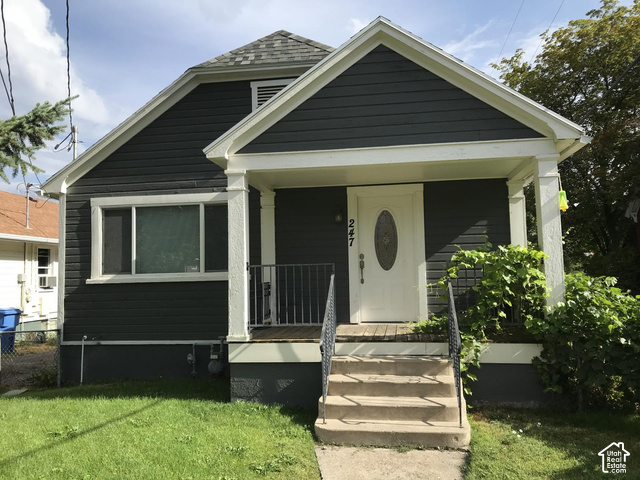 247 E 300 N — photo