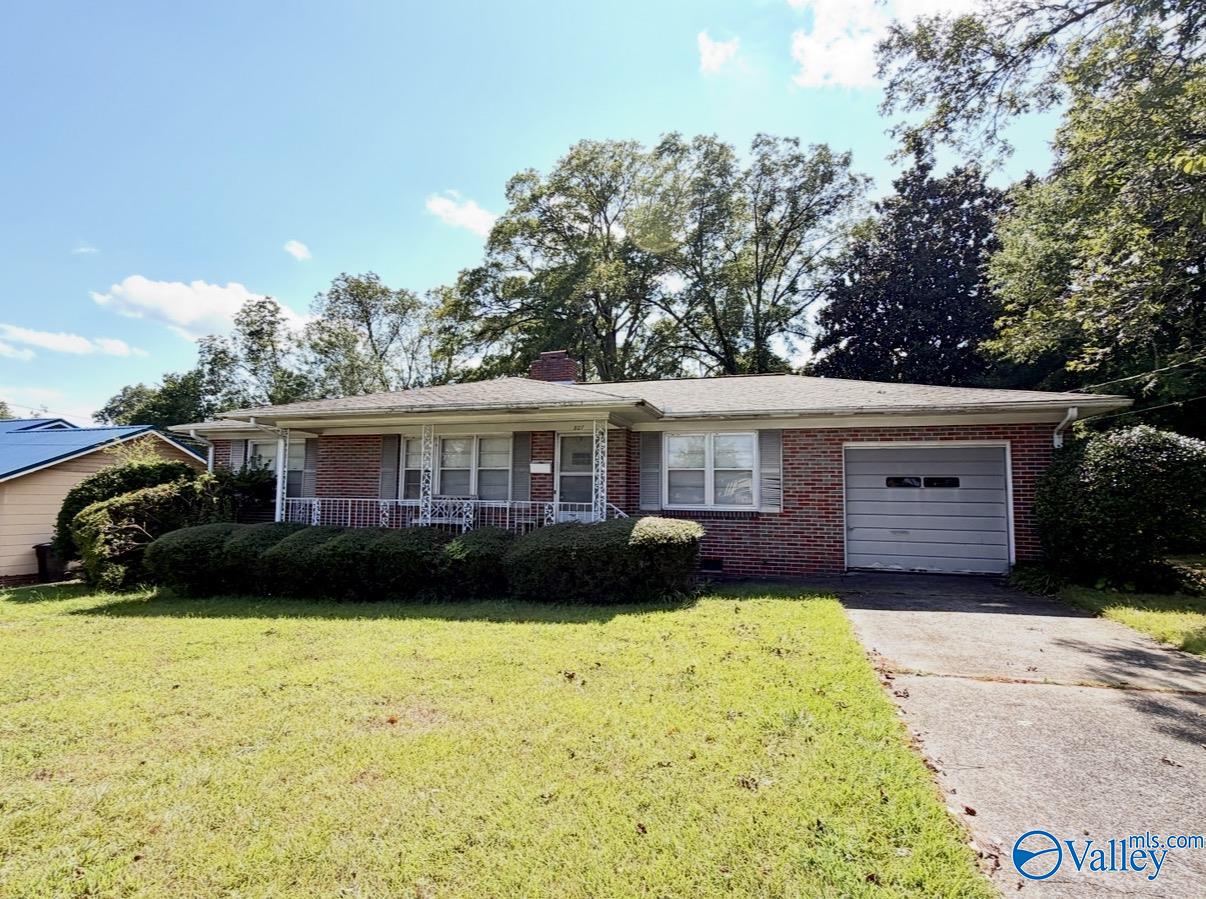 807 Lay Street — photo
